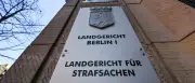 Sexueller Übergriff auf 16-Jährige in S-Bahn: Angeklagter schweigt vor Gericht