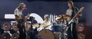 Sportfreunde Stiller: Neues Album „Happy Birthday!“ zum 30-jährigen Bandjubiläum