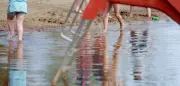 Stadt Halle fordert Strandbad auf, Deutschpflicht zurückzunehmen