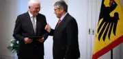Steinmeier ehrt Gabriel mit Bundesverdienstkreuz: Ein Orden für Routine?