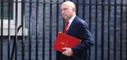 Streit um Etat: Britischer Verteidigungsminister Healey tritt zurück