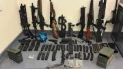 Tauben getötet: Polizei findet Waffenarsenal in Charlottenburg