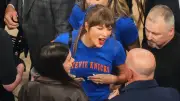 Taylor Swift zeigt T-Shirt-Botschaft bei NBA-Finale im Madison Square Garden