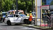 Tödlicher Unfall an Tram-Haltestelle in Berlin-Prenzlauer Berg: Zeuge vermutet zu hohes Tempo