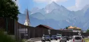 Tiroler Fernpassroute B179 wegen Verkehrs-Protest gesperrt – ADAC warnt vor Staus