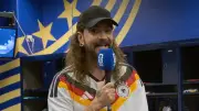 Tom Kaulitz gewährt exklusive Einblicke in die DFB-Kabine