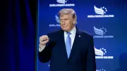 Trump droht Deutschland mit 100-Prozent-Strafzöllen wegen Plattform-Soli