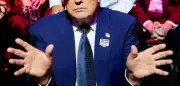 Trumps 80. Geburtstag: Käfigkampf vorm Weißen Haus mit MMA und Kampfjets