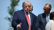 Trumps Traum vom US-blauen Pool endet im Sumpfgrün
