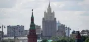 Ukrainische Drohnen treffen Raffinerie nahe Moskau – G7-Gipfel überschattet