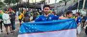 Usbekistan-Fans feiern trotz Auftaktniederlage gegen Kolumbien
