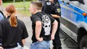 Verfassungsschutz: Soll der Staat Neonazi-Kinder beobachten?