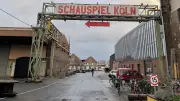 „Vergeltung“ in Köln: Ein bombastischer Theaterabend über den Luftkrieg