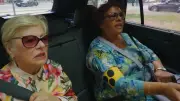 WM-Quiztaxi Folge 4: Kudamm-Damen brillieren mit Fußballwissen