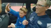 WM-Quiztaxi mit Maik Franz: Fußball-Jugend füllt Vereinskasse