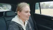 WM-Quiztaxi mit Pocher: Folge 3 – Studentin setzt auf Experten-Joker