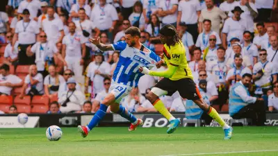 7000 Hansa-Fans feiern trotz 0:3-Pleite: Stars schwärmen von Fan-Invasion in Watford