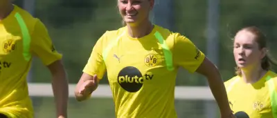 Alexandra Popp startet Aufstiegsmission beim BVB