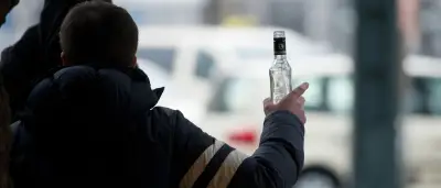 Alkoholverbot an allen 5400 Bahnhöfen: Deutsche Bahn zieht die Reißleine