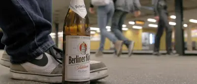 Alkoholverbot der Bahn: Kurioses Nebeneinander von S- und U-Bahn in Berlin