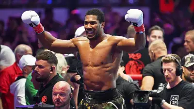 Anthony Joshua siegt nach zweimaligem Niederschlag in Dschidda
