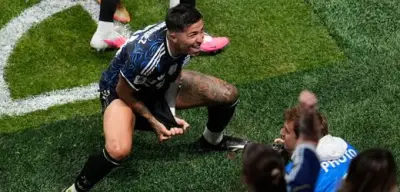 Argentinien dreht Spiel gegen England und steht im WM-Finale