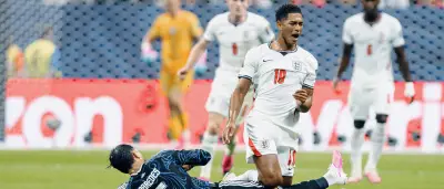 Argentinien schlägt England im WM-Halbfinale 2:1 durch Last-Minute-Tore