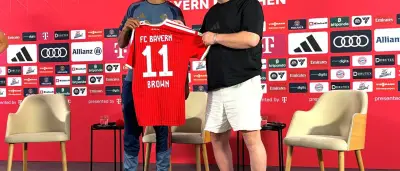 Bayern München: Eberl schwärmt von Brown – „Dem gehört die Zukunft“