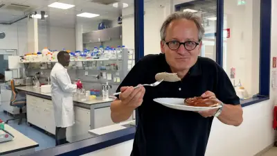 BILD-Test: Weißwurst aus Mehlwürmern – Wie schmeckt die Protein-Alternative?