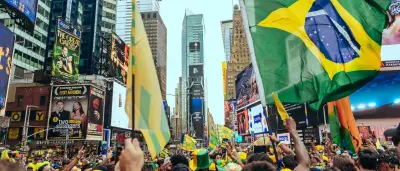 Brasilianische Fans kontern norwegischen Ruder-Gesang mit Samba-Version