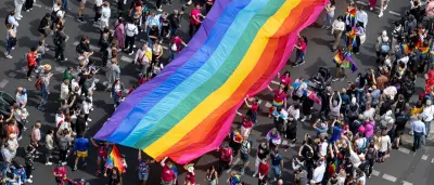 CSD-Anschlag in Berlin: Attentäter getötet – CSD fährt nach Hamburg