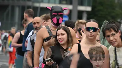 CSD Berlin 2026 Livestream: Parade, Drag March & Konzerte live sehen