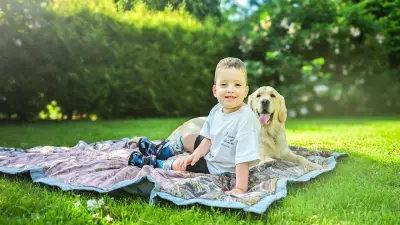 Dank Spenden: Noa (3) kann nach OP auf eigenen Füßen stehen