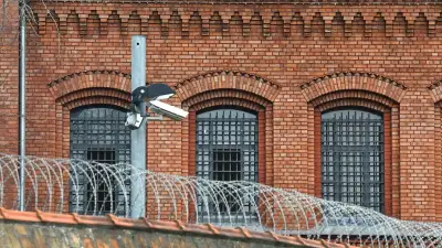 Drogenfunde in Berliner Gefängnissen: Über 2,8 kg im ersten Quartal 2026