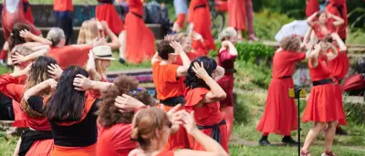 Erster „Wuthering Heights“-Flashmob in Potsdam: Tanz für Gleichberechtigung
