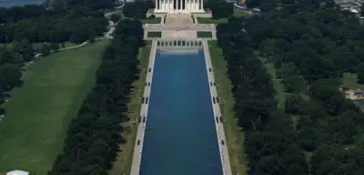Ex-Olympiasportler wegen Vandalismus an Trumps Reflecting Pool angeklagt