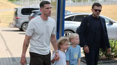 Exklusiv: Robin Gosens unterschreibt bei Schalke – mit Kindern