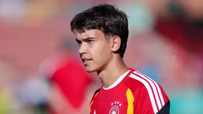 FC Augsburg verpflichtet Torwart-Talent Wisbereit ablösefrei