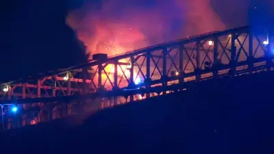 Feuerwerk zum US-Jubiläum: Brooklyn Bridge in Brand geraten