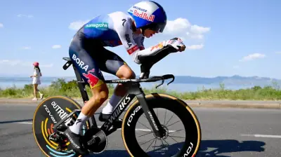 Florian Lipowitz nach schwerem Sturz aus Tour de France ausgeschieden