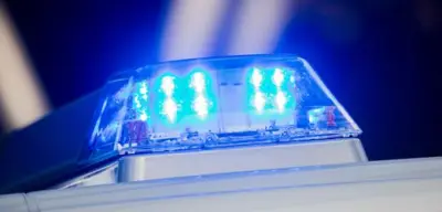 Flucht in Triathlon-Manier: Verdächtiger springt in Fluss – Polizei schwimmt hinterher