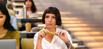 Frauen schließen Studium deutlich schneller ab als Männer