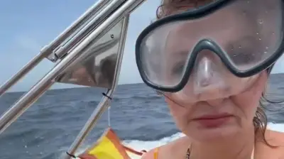 Frauke Ludowig auf Ibiza: Seekrankheit ruiniert Bootsausflug