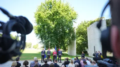 FUNKE-Reporter konfrontiert Merz bei Reform-Vorstellung: Fragen zu Wachstum und Zustimmung