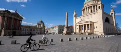 Gedenkveranstaltung in Potsdam nach tödlichem CSD-Angriff in Berlin