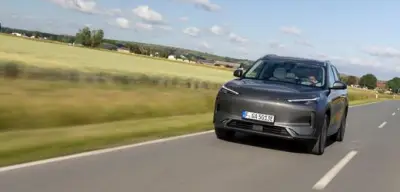 Geely E5: Erstes deutsches E-Auto des chinesischen Giganten startet als Familien-SUV