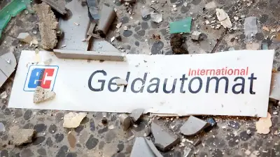 Geldautomat in Fürth gesprengt: Täter flüchten – Bewohner unverletzt