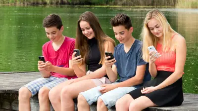 Handy-Streit in den Ferien: So retten Sie die Sommerferien