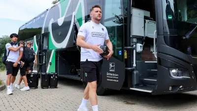 Hannover 96: Trainer verpasst Abflug – Team reist ohne Coach