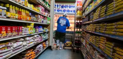 Hohe Inflation und Zwischenwahlen: Steigende Preise belasten Trump